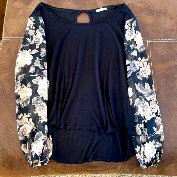 Maurice’s blouse - Picture 1 of 3